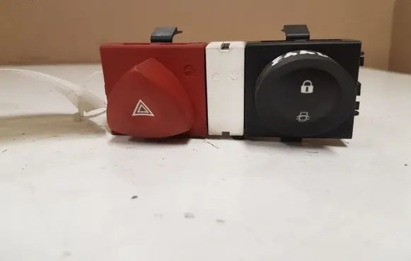 Renault Megane II Other switches/knobs/shifts 8200407415 88040009 8200407416