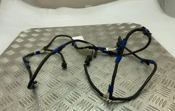 Lexus RX 450H Parking sensor (PDC) wiring loom 821140E050