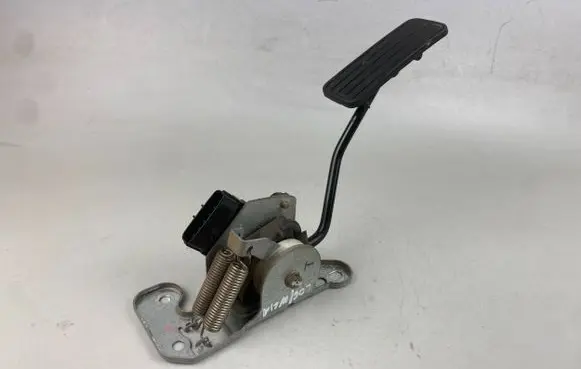 Subaru Legacy Accelerator throttle pedal 36010AG021