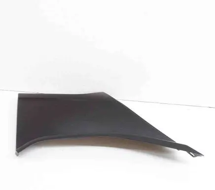 Rear fender molding trim
