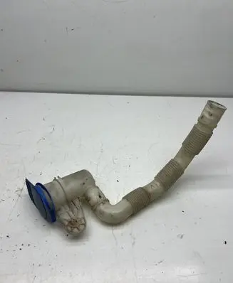 Volkswagen Golf V Window washer liquid tank fill tube
