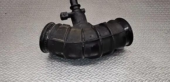 Volvo V70 Air intake duct part 30636854