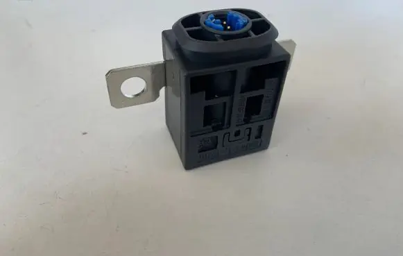 Audi Q5 SQ5 Ignition-blocking relay 4F0915519