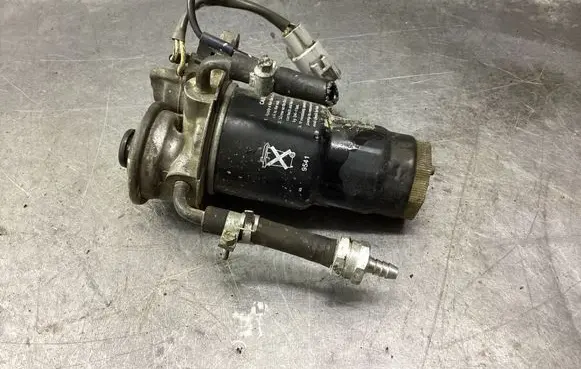 Toyota Corolla Verso AR10 Fuel filter ADT32341 9541