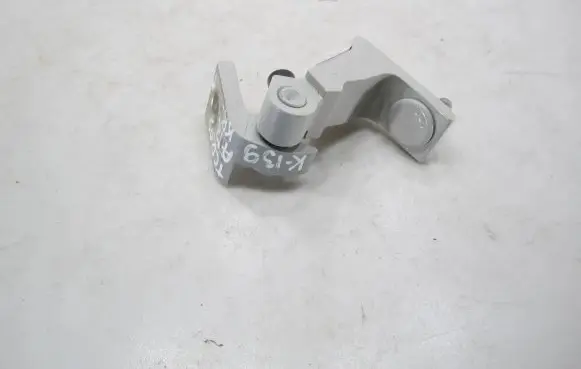 Volkswagen T-Cross Rear door upper hinge 8W0831403A A046575