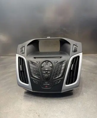 Ford Focus Radio/CD/DVD/GPS head unit BM5T18K811BA 331445000 E022014