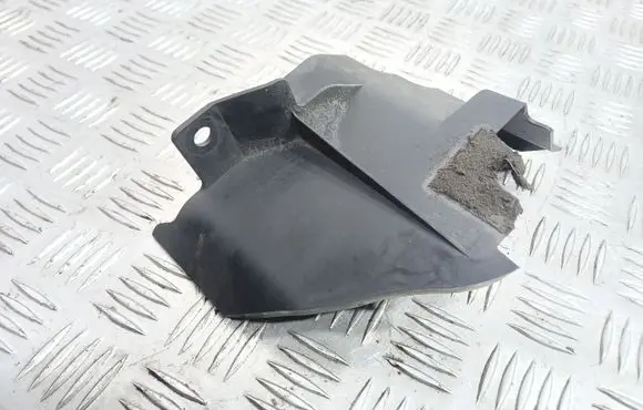 Mazda CX-7 Intercooler air guide/duct channel EH4456251
