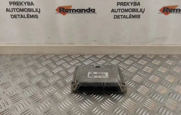 Volkswagen PASSAT B7 Engine control unit/module 038906018AE 0281001851 28SA3709