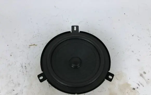 Maserati Levante Front door speaker 06700372880 8941038701A
