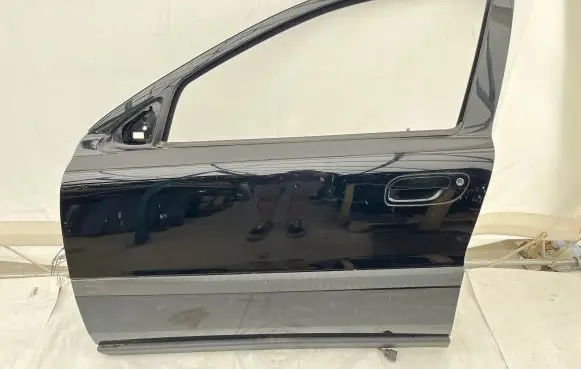 Volvo S60 Front door