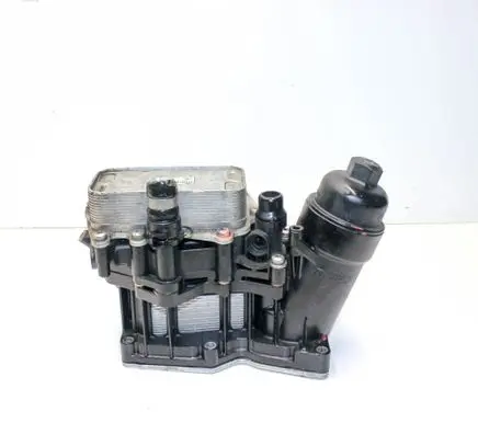 BMW 5 F10 F11 Oil filter mounting bracket 70377355