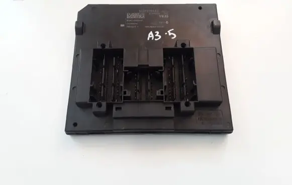 Audi A3 S3 8V Comfort/convenience module 5Q0937084AQ