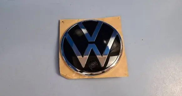 Volkswagen Amarok II Manufacturer badge logo/emblem 2HJ853630D
