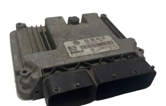 Volkswagen Touran I Engine control unit/module 03G906021DM 0281012737