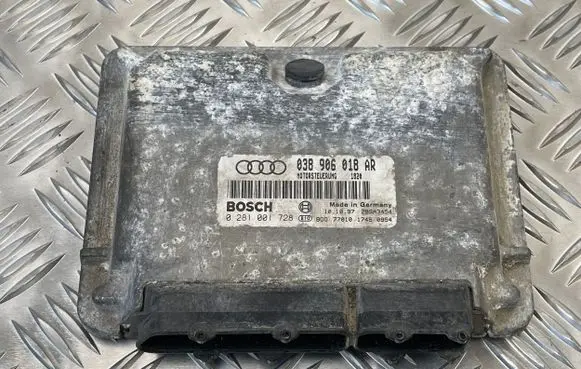 Audi A3 S3 8L Engine control unit/module 038906018AR 0281001728