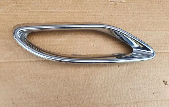 Mercedes-Benz GL X166 Muffler trim A0008850274 587670250