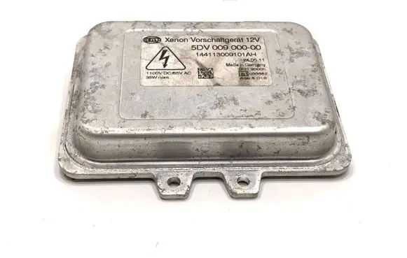 Ford Kuga I Voltage converter/converter module 5DV009000