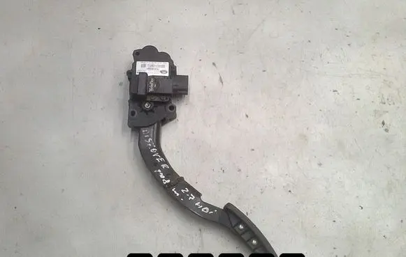 Land Rover Discovery 3 - LR3 Accelerator throttle pedal SLC000061