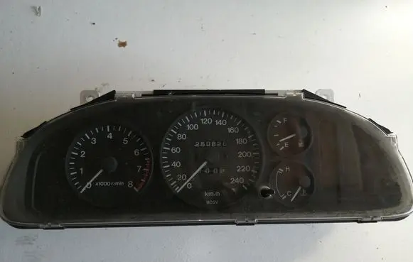 Mazda 323 F Speedometer (instrument cluster) BC6B55430