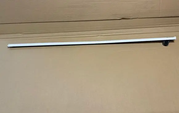 Citroen C4 II Front door glass trim molding 9687378580