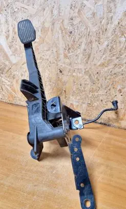 Ford Focus C-MAX Clutch pedal 3m517a543ae