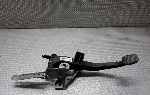 Clutch pedal