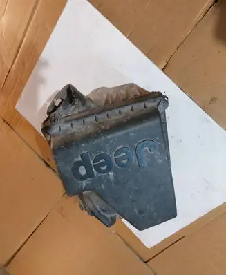 Jeep Grand Cherokee (WJ) Air filter box 53013535AA