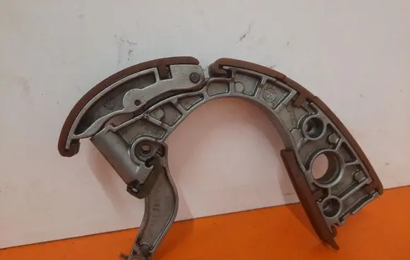 Audi Q7 4L Timing belt/chain tensioner 109507