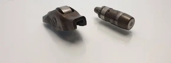 Lincoln Town Car Other cylinder head part 