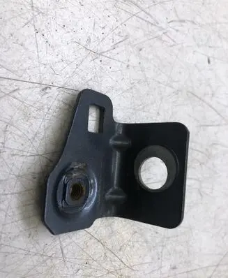 Citroen C4 Grand Picasso Fender mounting bracket