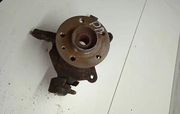 Renault Trafic II (X83) Front wheel hub TRAFIC2010M