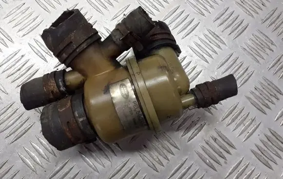 Land Rover Range Rover Sport L320 Thermostat housing PEL500310