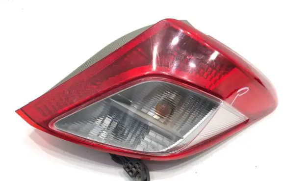 Toyota Yaris Rear/tail lights