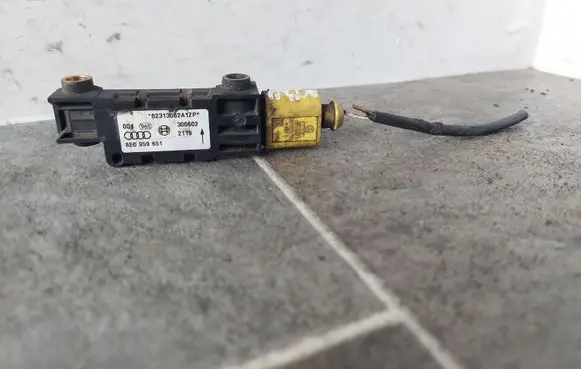 Audi A4 S4 B6 8E 8H Airbag deployment crash/impact sensor 8E0959651