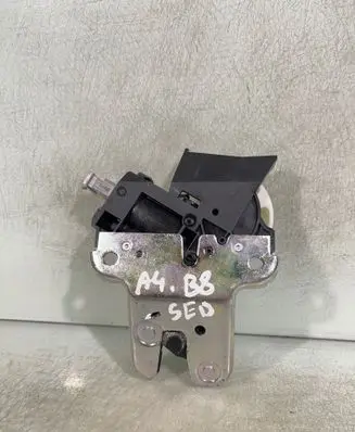 Audi A4 S4 B8 8K Tailgate/trunk/boot lock/catch/latch 4f5827505d