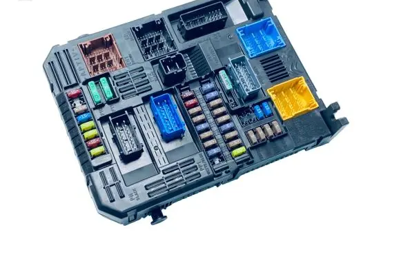 Citroen C4 III e-C4 Fuse module 1677607880 1677607980