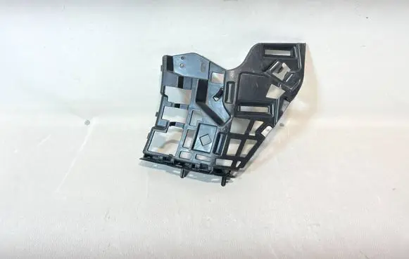Volvo XC90 Front bumper mounting bracket 31353405