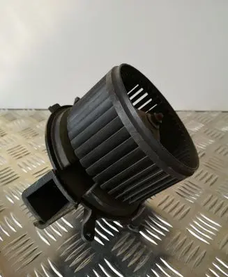 Peugeot Boxer Heater fan/blower 168330100