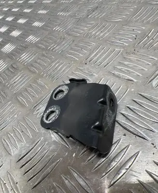Jaguar XF X260 Fender mounting bracket 260816