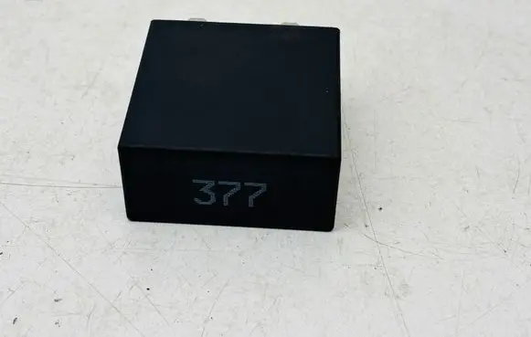 Volkswagen PASSAT B5.5 Other relay 4B0955531A 377