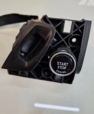 BMW X5 E70 Ignition lock 6966714 70P1037