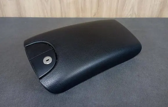 Mercedes-Benz CLK A209 C209 Armrest