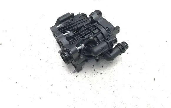 BMW 3 G20 G21 Thermostat/thermostat housing 8642560 14290413