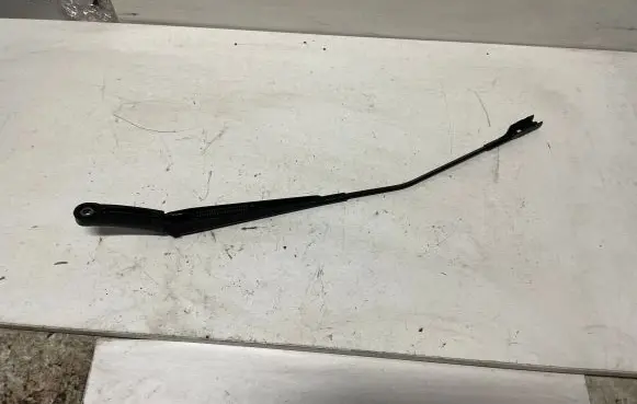 Skoda Octavia Mk3 (5E) Front wiper blade arm 5E1955410