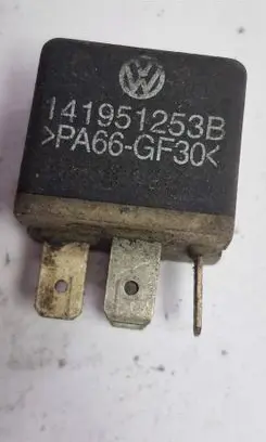 Volkswagen Polo III 6N 6N2 6NF Other relay 141951253B