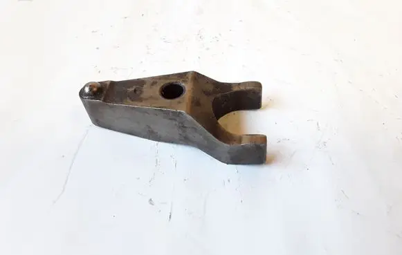 Lexus IS 220D-250-350 Fuel Injector clamp holder NOCODE