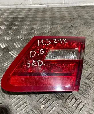 Mercedes-Benz E W212 Tailgate rear/tail lights A2078200464R