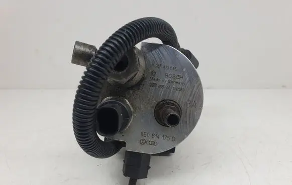 Audi A8 S8 D2 4D Brake power pressure regulator 8E0614175D 0264410045