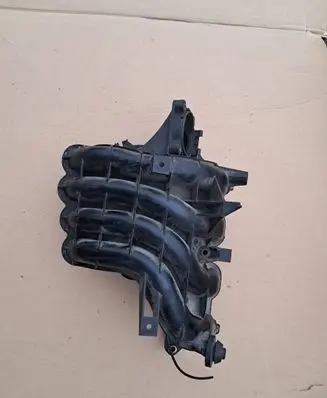 Volkswagen Golf IV Intake manifold 036129711CE