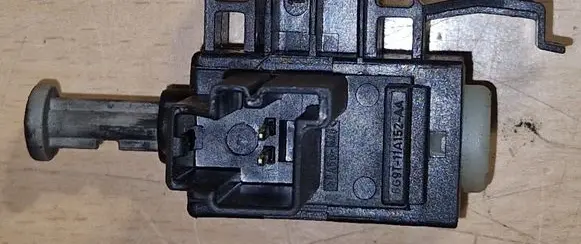 Volvo V70 Clutch pedal sensor 6G9T11A152AA